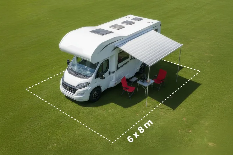 PREMIUM kampeerplaats 48 m² met camper en zonnescherm — CAMPING WEISS Schitterhof